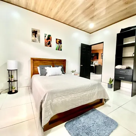 Orange Apartment 5 Min Aeropuerto Juan Santamaria